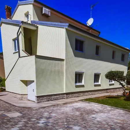 Apartment Rajic *